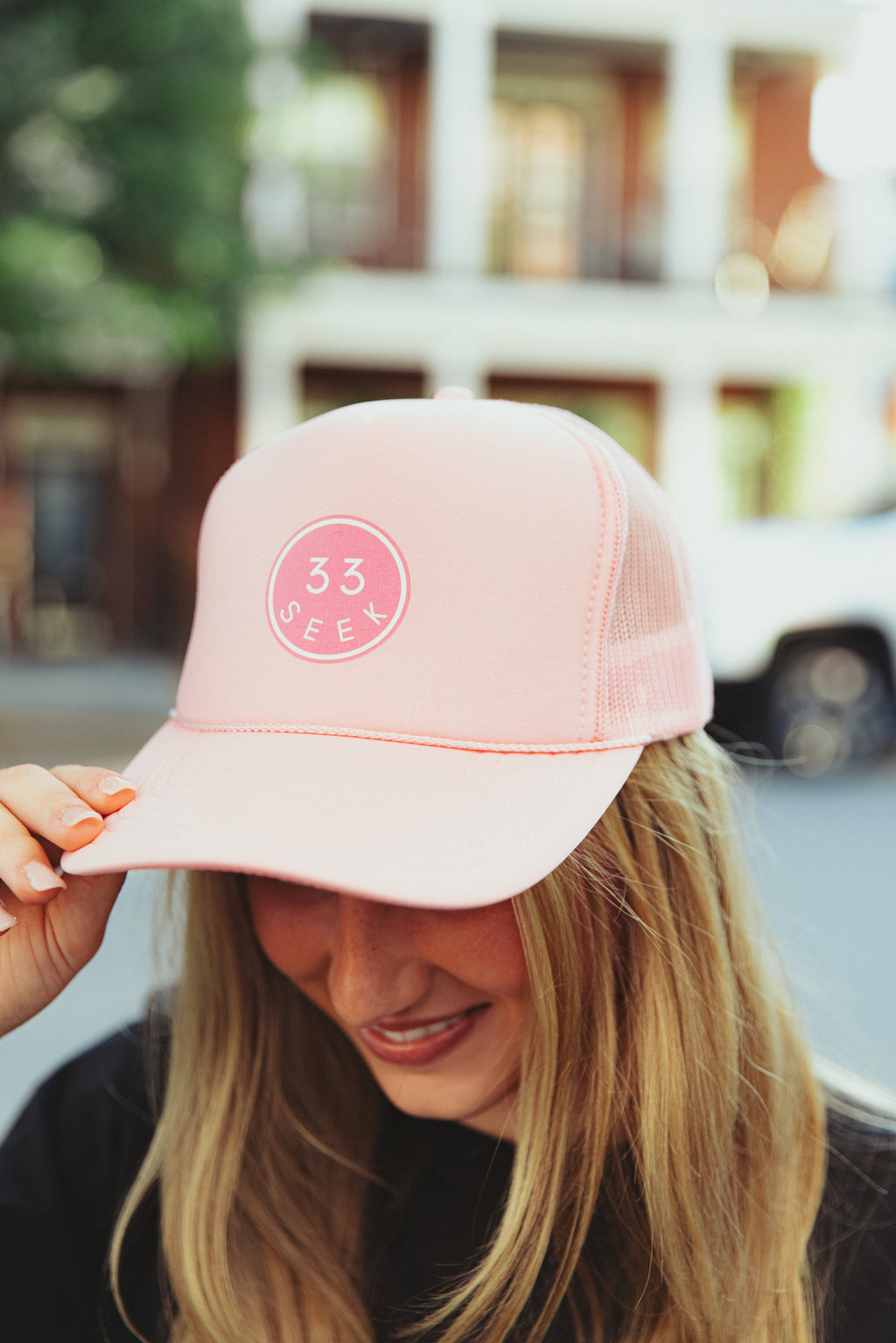 Seek Smiley Trucker Hat [Soft Pink]