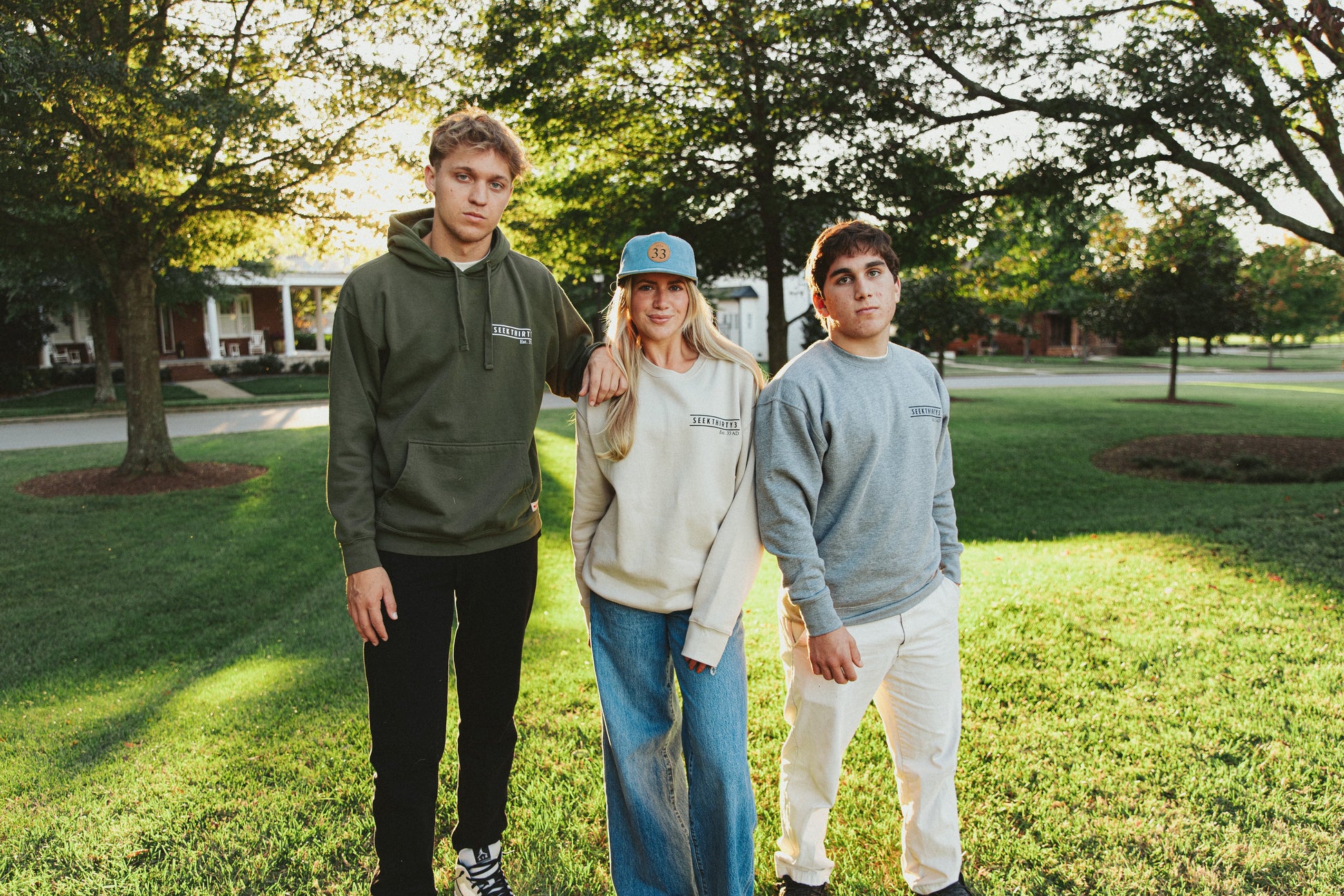 3 Nails, 3 Crosses, 3 Days, 3 in One Pullover Hoodie Sweatshirt [Military Green]