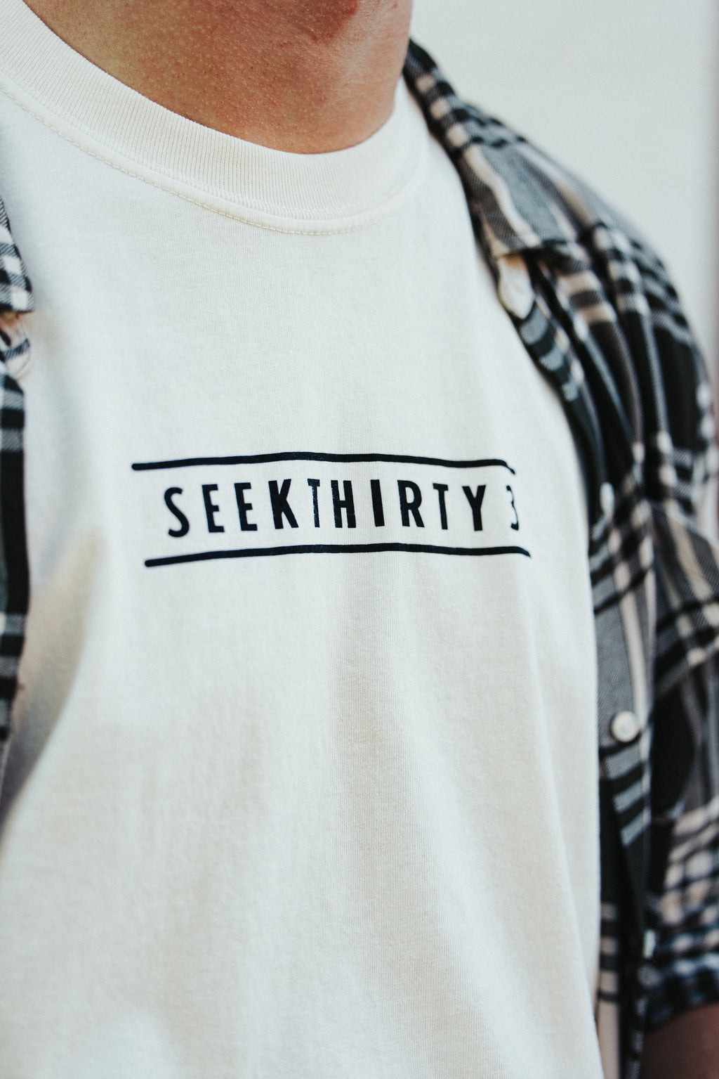 SEEKTHIRTY3 Classic Tee [Ivory]
