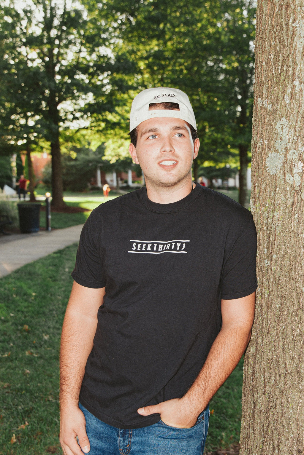 SeekThirty3 Iconic [Ivory/Black]